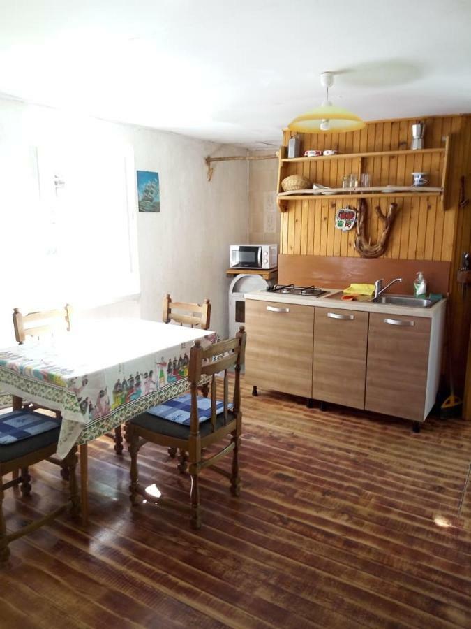 Apartman Dinko Lubenice Εξωτερικό φωτογραφία
